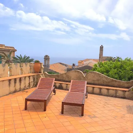 Mimosa Villa *