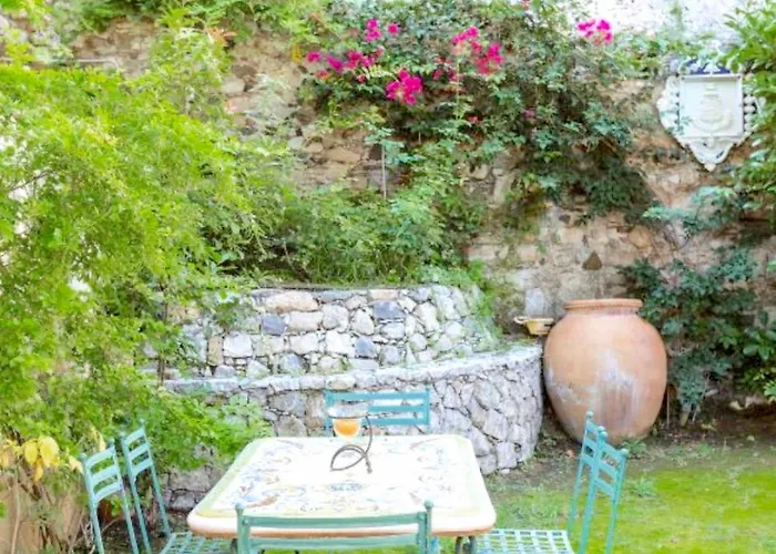 Hotel Mimosa