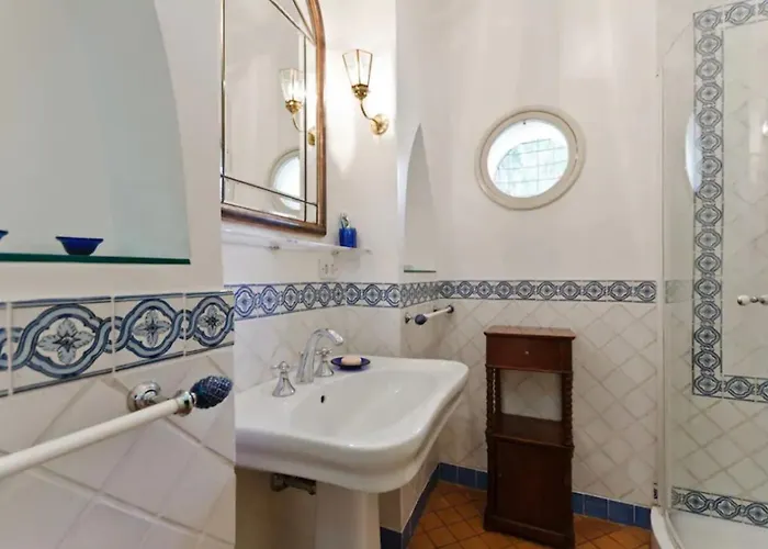 Mimosa Hotel 4*